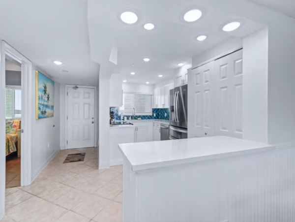 Gulf- Front Condo in Clearwater Beach - Your Perfect Coastal Retreat